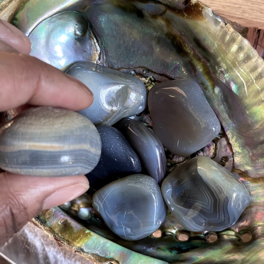 LARGE GREY AGATE HEALING TUMBLESTONE