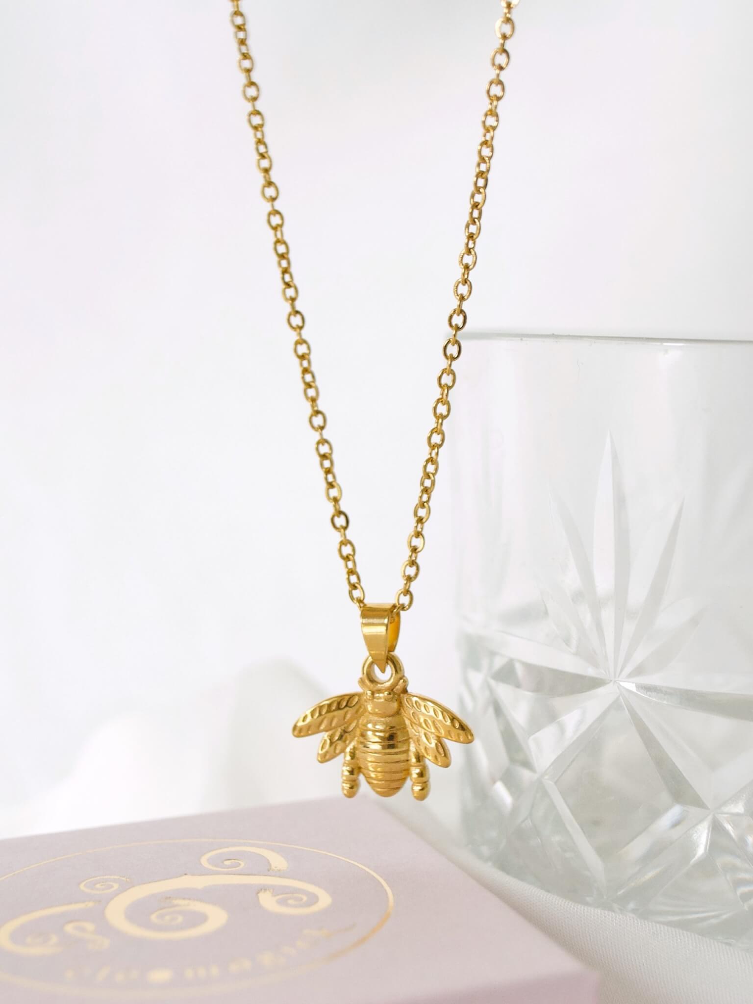 THE WINGED BUMBLEBEE PENDANT NECKLACE, GOLD