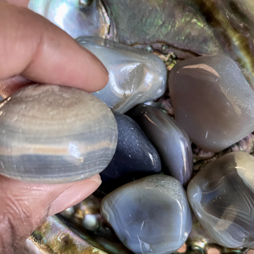 LARGE GREY AGATE HEALING TUMBLESTONE